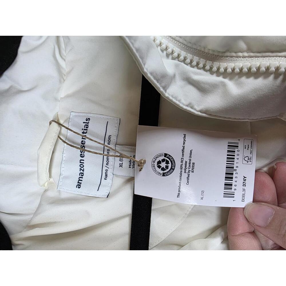 Amazon Essentials Girls' Cropped Puffer Jacket, Eggshell White, X-Large - Picture 4 of 5